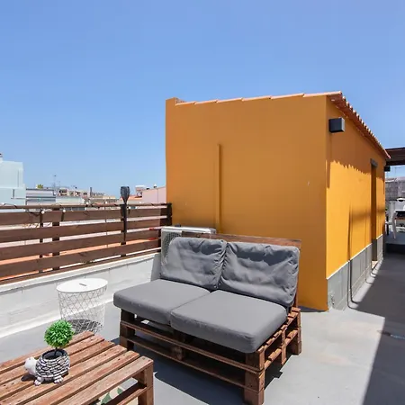 Different House * Fuseta